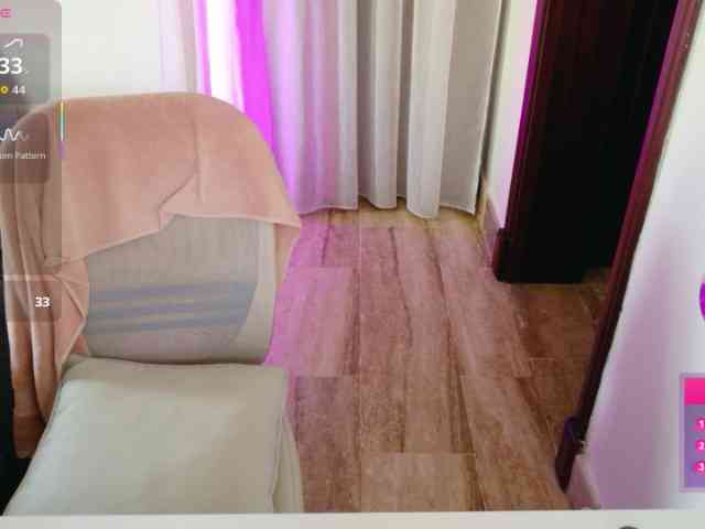 ViktoriaSillk webcam