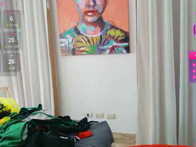 ViktoriaSillk webcam