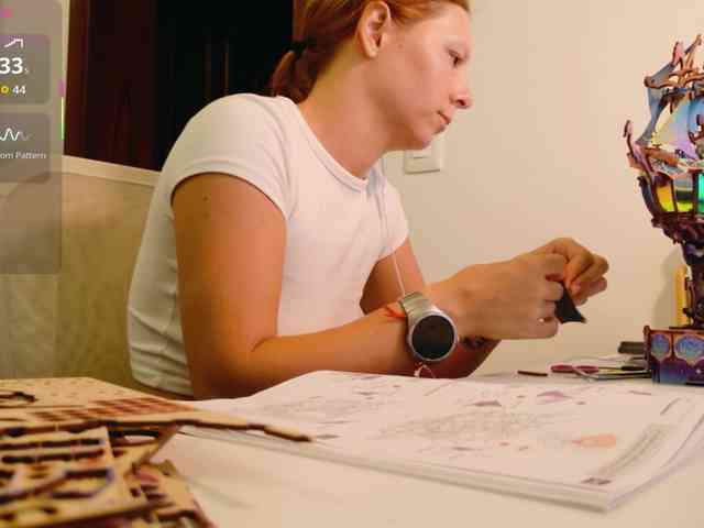 ViktoriaSillk webcam