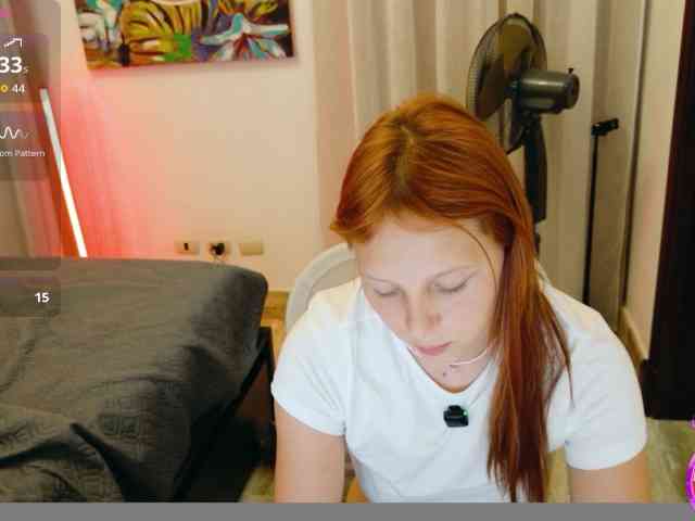 ViktoriaSillk webcam