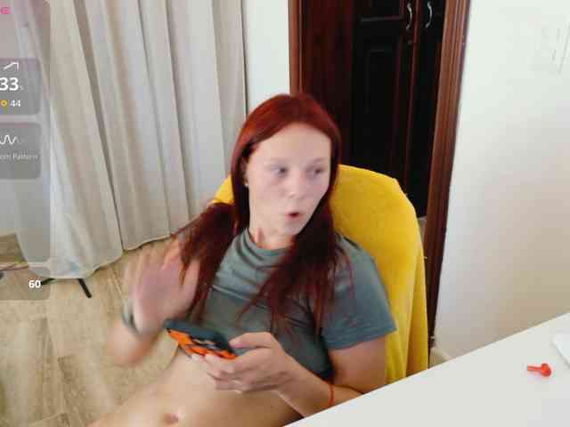 ViktoriaSillk webcam