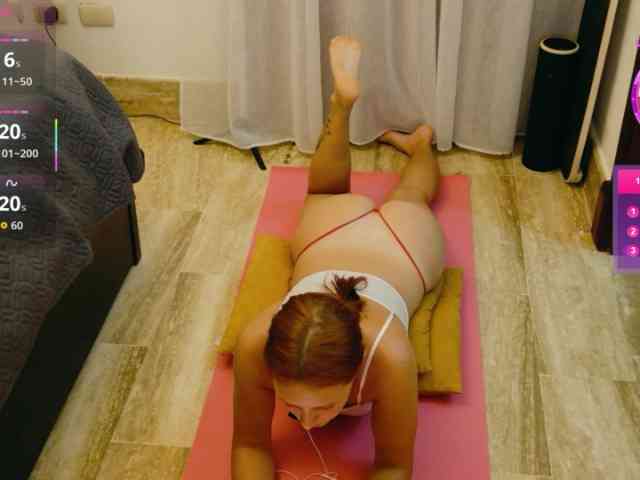 ViktoriaSillk webcam