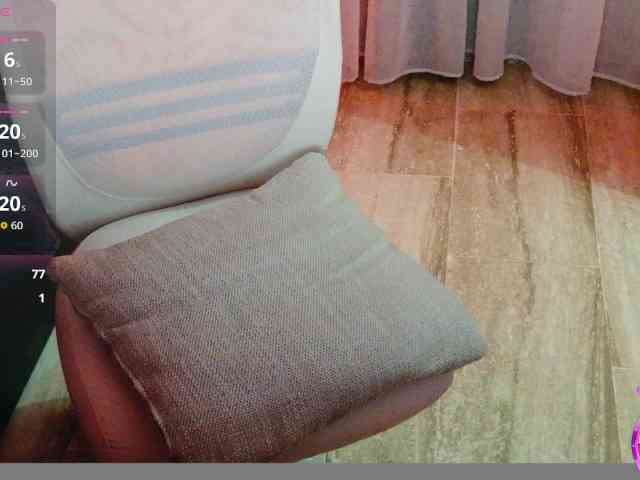 ViktoriaSillk webcam