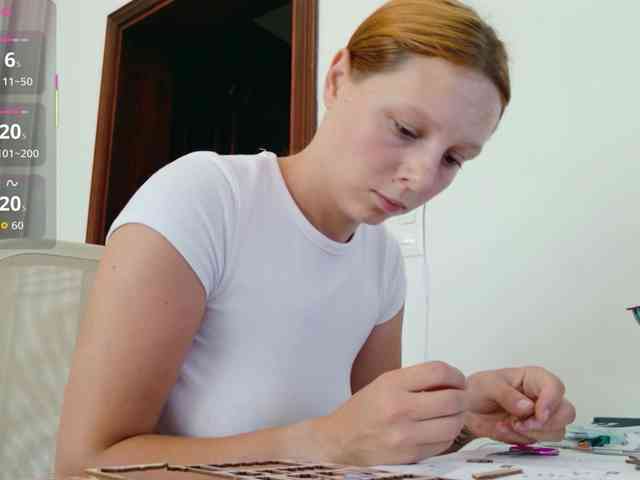ViktoriaSillk webcam