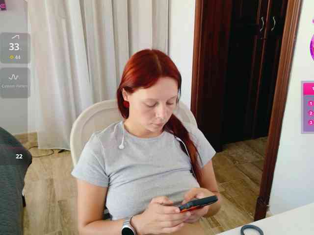 ViktoriaSillk webcam