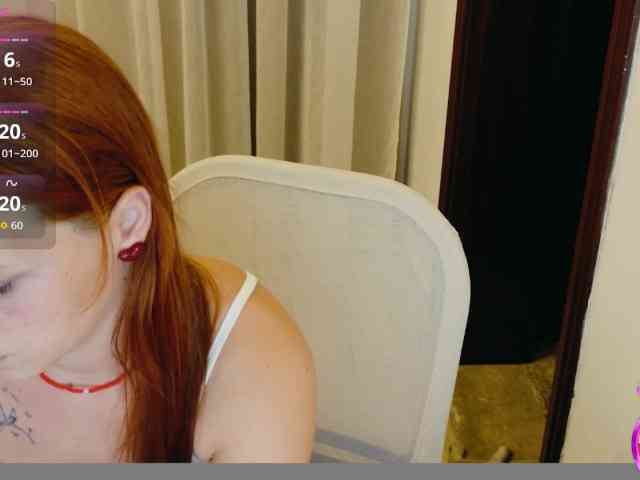 ViktoriaSillk webcam
