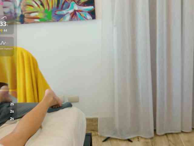 ViktoriaSillk webcam