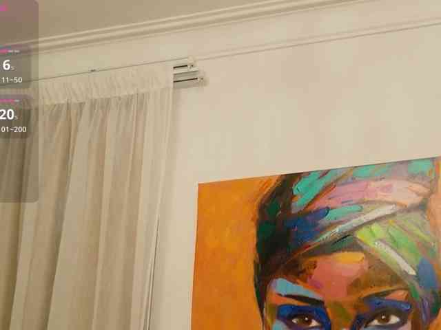 ViktoriaSillk webcam