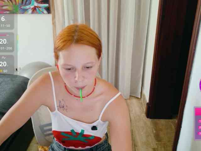 ViktoriaSillk webcam