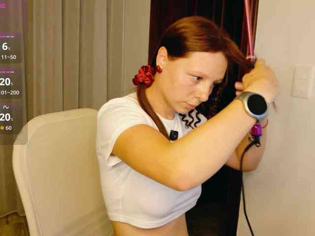 ViktoriaSillk webcam