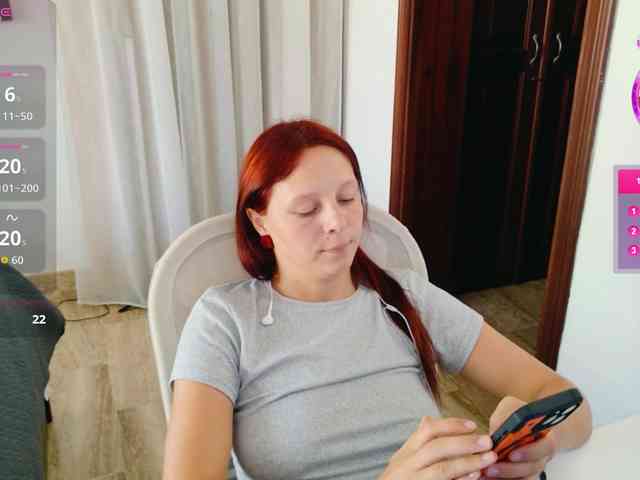 ViktoriaSillk webcam