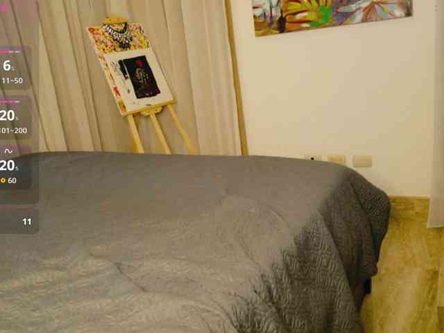 ViktoriaSillk webcam