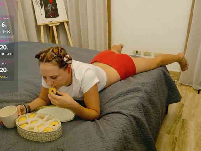 ViktoriaSillk webcam