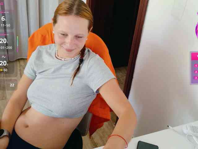 ViktoriaSillk webcam
