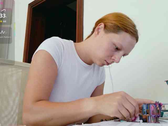 ViktoriaSillk webcam