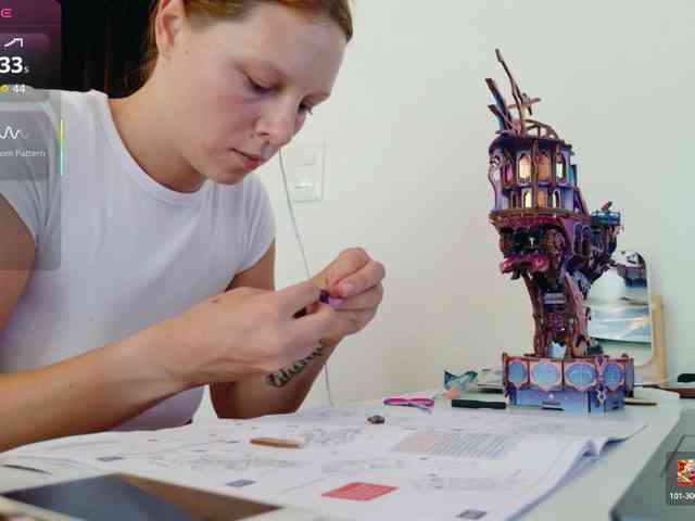 ViktoriaSillk webcam