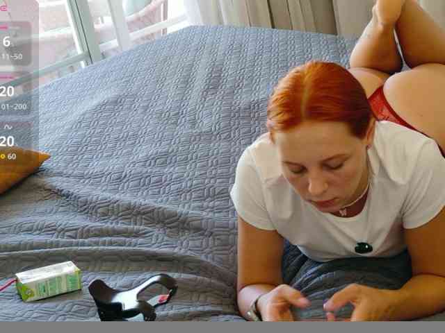 ViktoriaSillk webcam