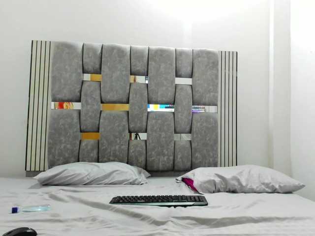 Samantha-Ebony live cam on BongaCams