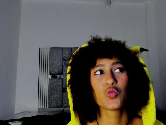 Samantha-Ebony live cam on BongaCams