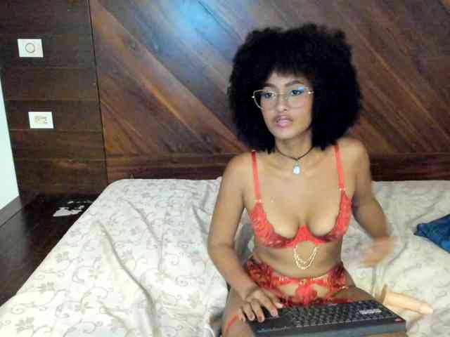 Samantha-Ebony