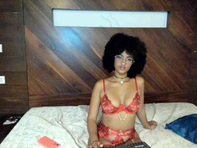 Samantha-Ebony