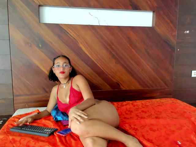 Samantha-Ebony