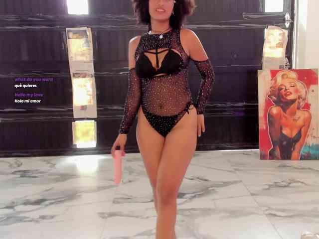 Samantha-Ebony webcam