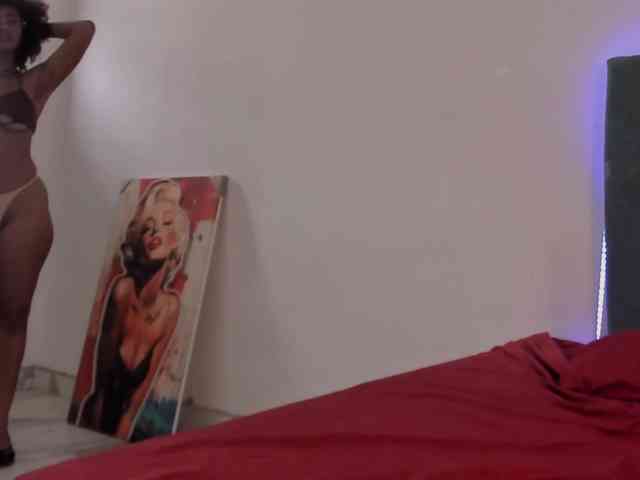 Samantha-Ebony webcam