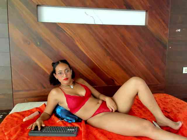 Samantha-Ebony