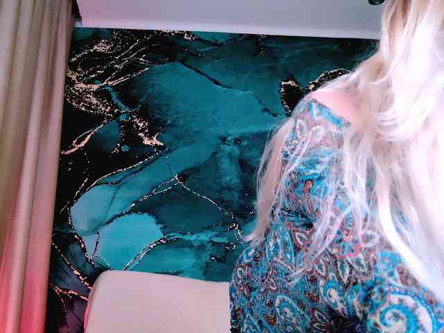 MiaDreamy webcam