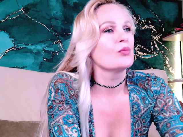 MiaDreamy webcam