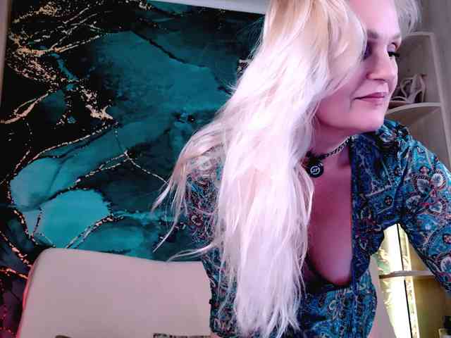 MiaDreamy webcam
