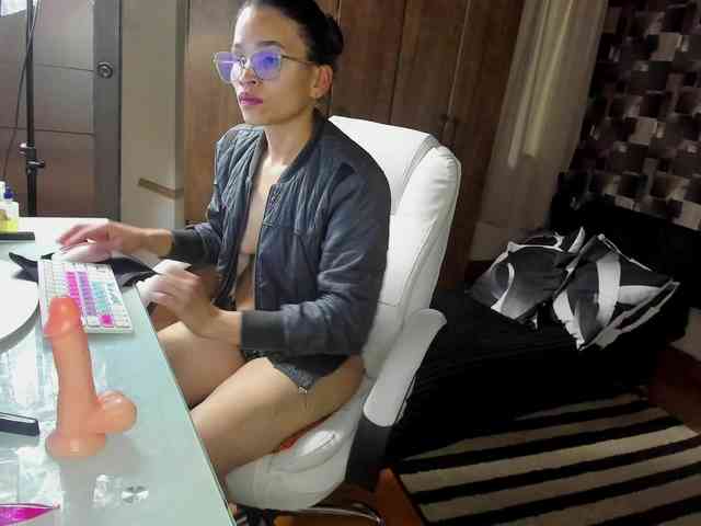 candy-girl30 webcam