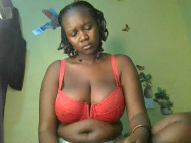 Sexxylucy live webcam show