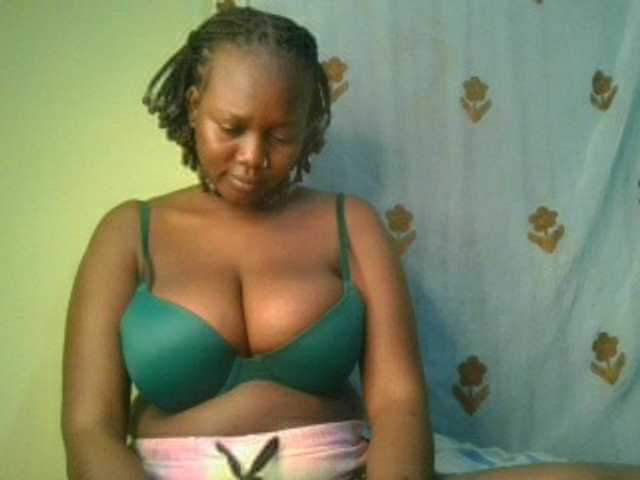Sexxylucy live webcam show