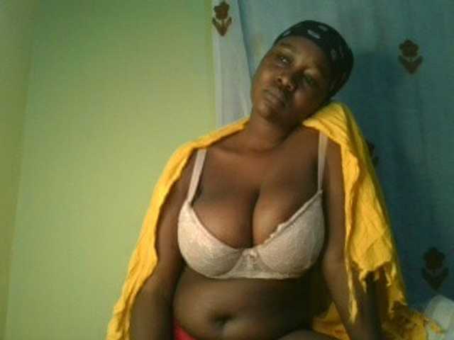 Sexxylucy live webcam show