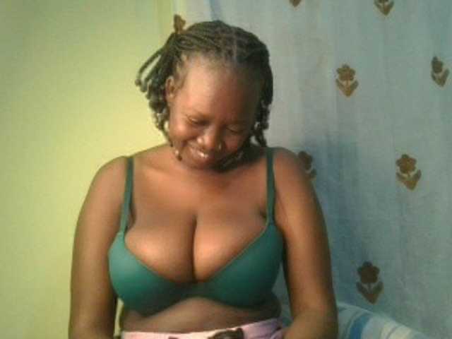 Sexxylucy live webcam show