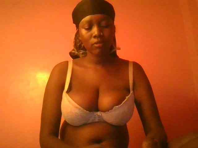 Sexxylucy webcam