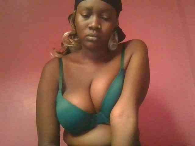 Sexxylucy webcam