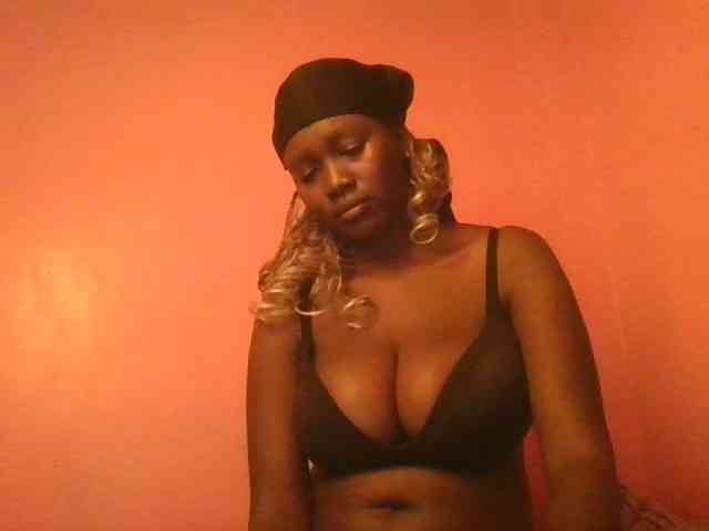 Sexxylucy webcam