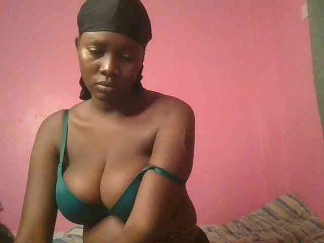 Sexxylucy webcam