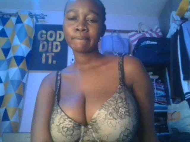 Sexxylucy webcam