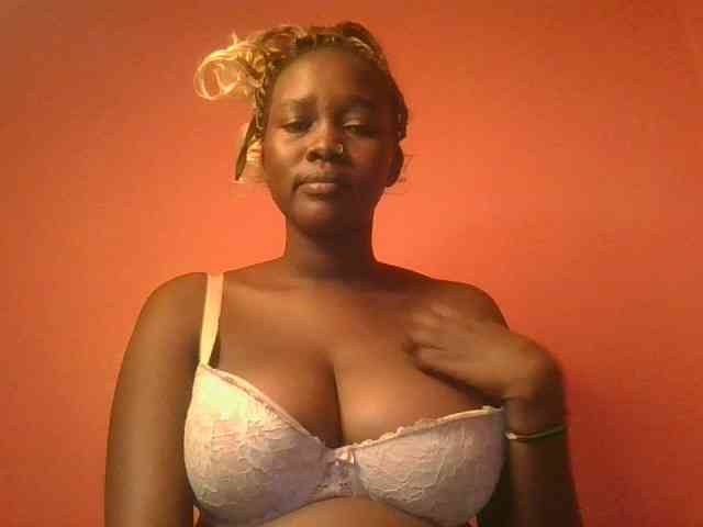 Sexxylucy webcam