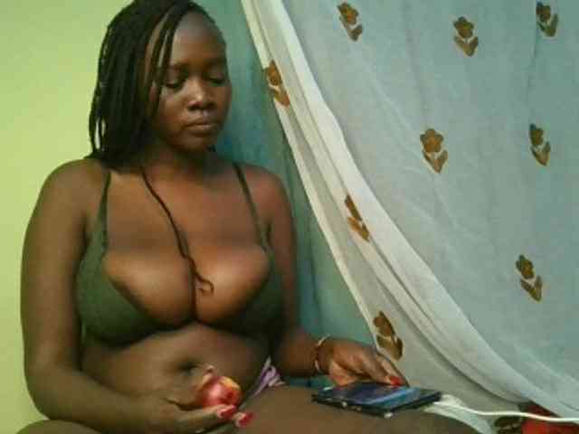 Sexxylucy webcam