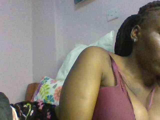 Cutelucy webcam