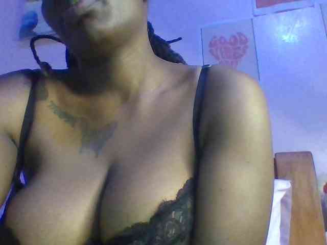 Cutelucy webcam