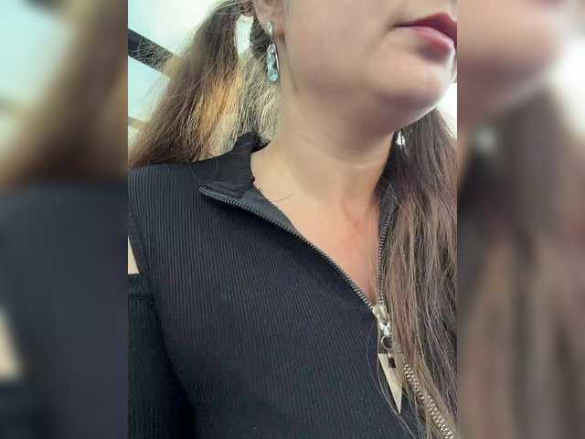 CreamRaspberrya live cam on BongaCams
