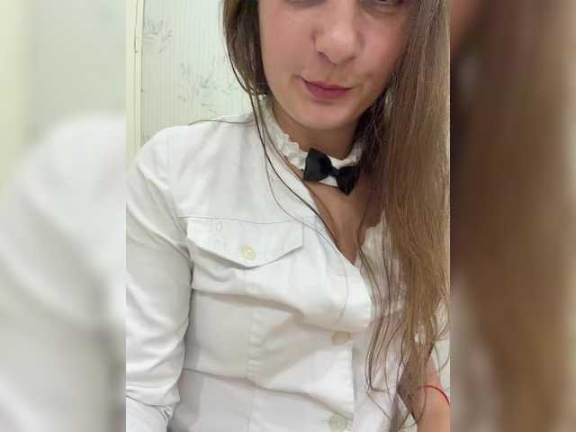 CreamRaspberrya