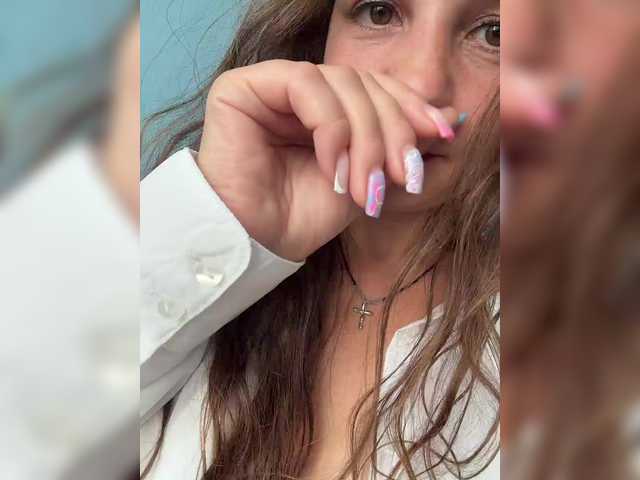 CreamRaspberrya live webcam show
