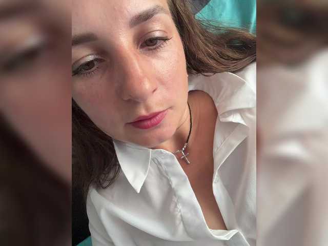 CreamRaspberrya Live Cam on BongaCams